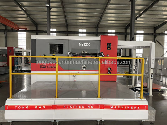Máquina automática de corte automático de alta precisão 1500 para produção de caixas de cartão