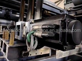 1500 mm Flexo 4 cores de impressão Slotting Die Cutting Plying Glueing Strapping Linha pegajosa máquina