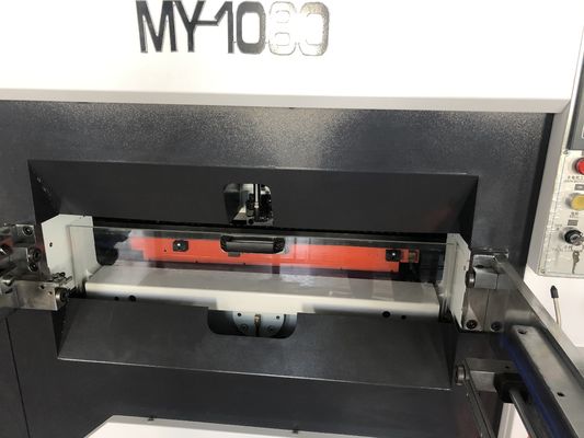 Melhore seu papel com a máquina de corte automática de borracha de última geração