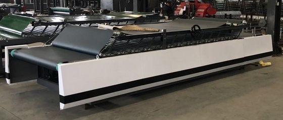 Máquina laminadora automática de flauta de 400 mm versátil para várias aplicações