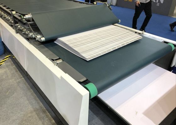 Máquina laminadora automática de flauta de 400 mm versátil para várias aplicações