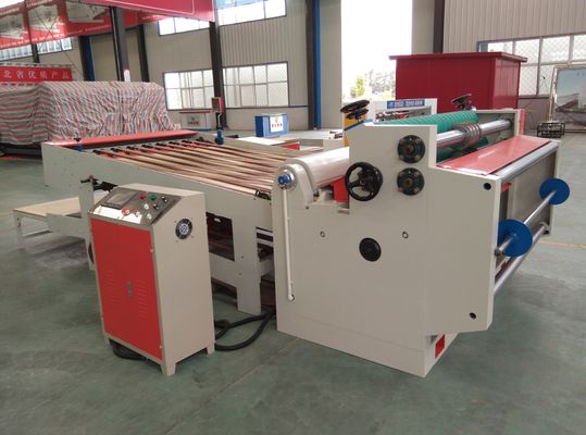 Material de embalagem de plástico NC cortador de folhas com empilhador a preços competitivos