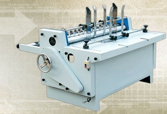 Máquina de divisória de cartão corrugado com medidas precisas